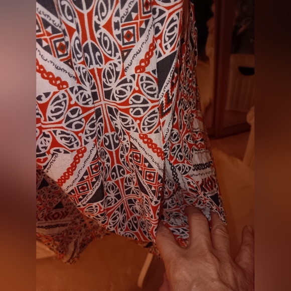 Retro 60’s Geometric Crochet Sleeveless Mini Dress – Red & Black Patterned Tunic - Picture 9 of 12